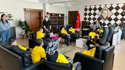 Lösemiyi yenen minik kahramanlar, Eğitim Fakültesinde bilimsel yolculuğa çıktı